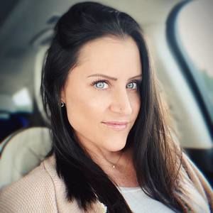 Meet your Posher, Valerie